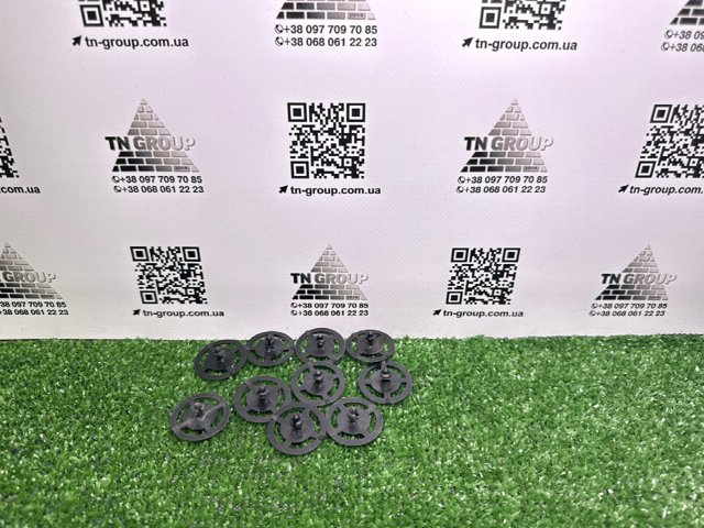 6584630F00 Пистон (клип) утеплителя капота купить Харьков