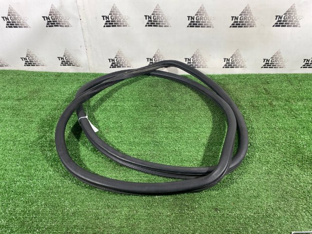 68085076AF Уплотнитель двери передней (на кузове) купить Днепр