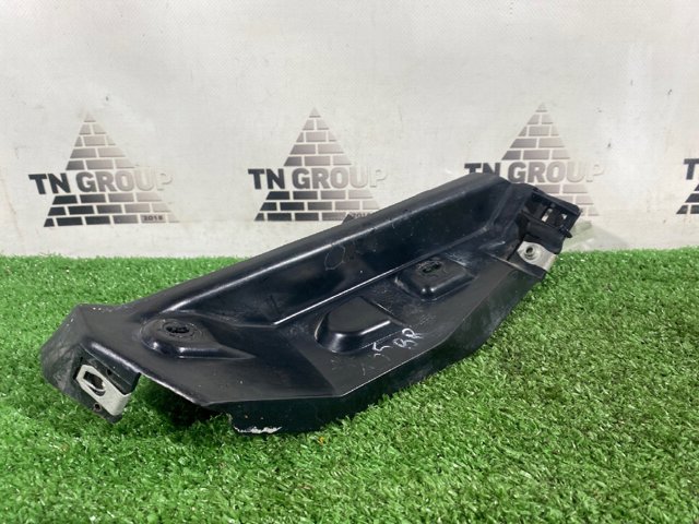 Правый кронштейн заднего бампера 68100722AB CHRYSLER