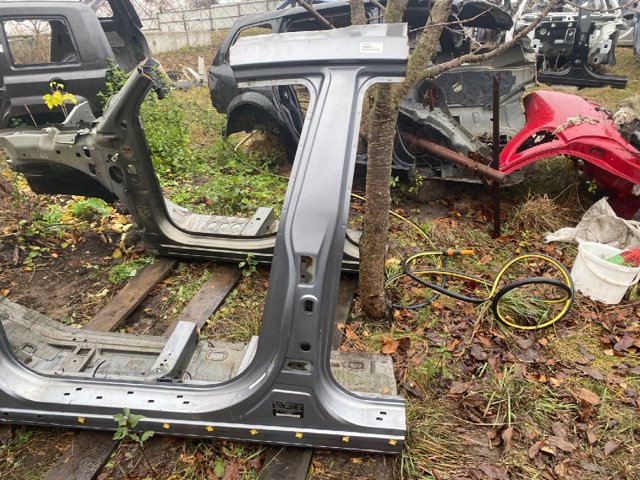 HYUNDAI 71312C2D00 Порог внешний левый в наличии Сумы