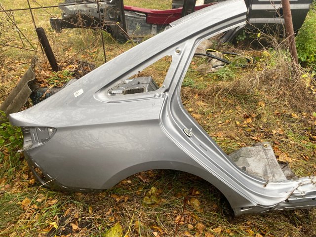 Крыло заднее правое 71504C2C00 HYUNDAI