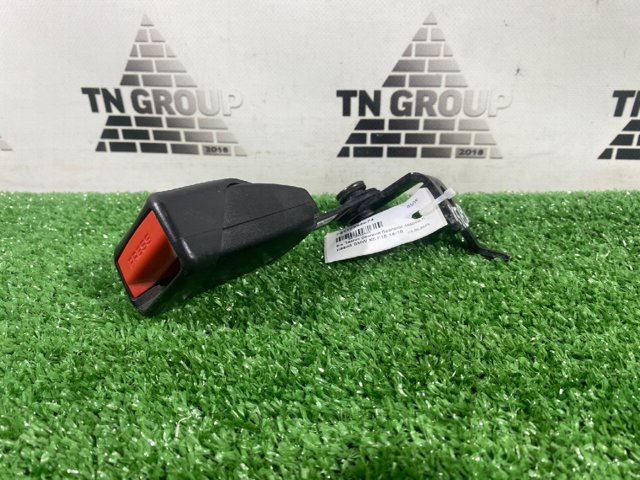BMW 72117395074 Рычаг (замок) фиксации ремня безопасности задний правый в наличии Львов
