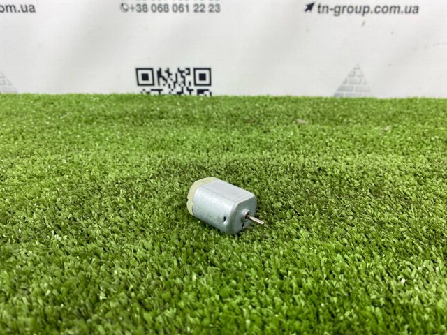 805014BA0B NISSAN Замок водительской двери купить в Полтава
