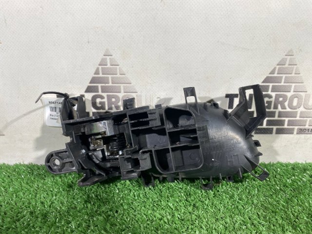 NISSAN 806714BA0A Ручка двери левой внутренняя передняя/задняя в наличии Харьков