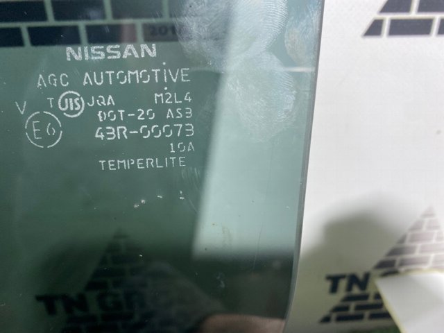 NISSAN 823005HA0A Стекло двери задней правой в наличии Винница
