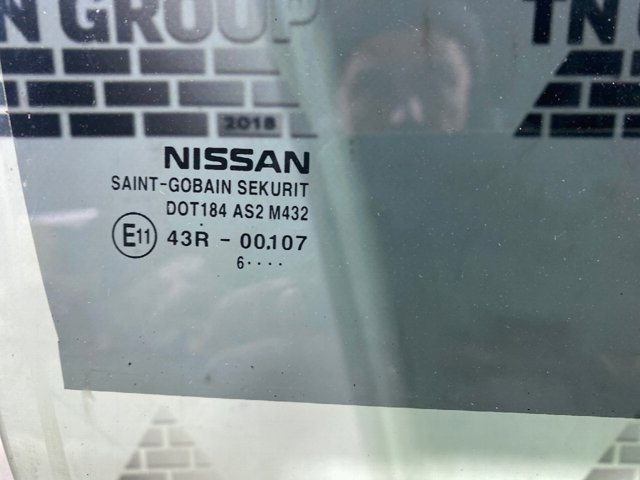 823006FL1A NISSAN Стекло двери задней правой купить в Ужгород