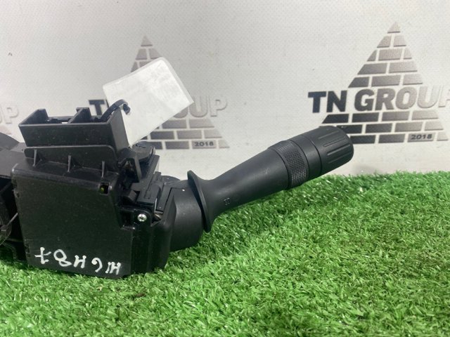 846520R050 Правый подрулевой переключатель купить Харьков