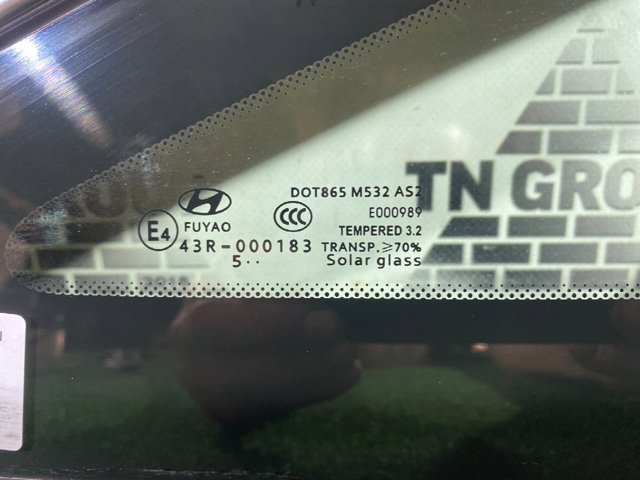 Стукло багажника, правое 87820C2000 HYUNDAI