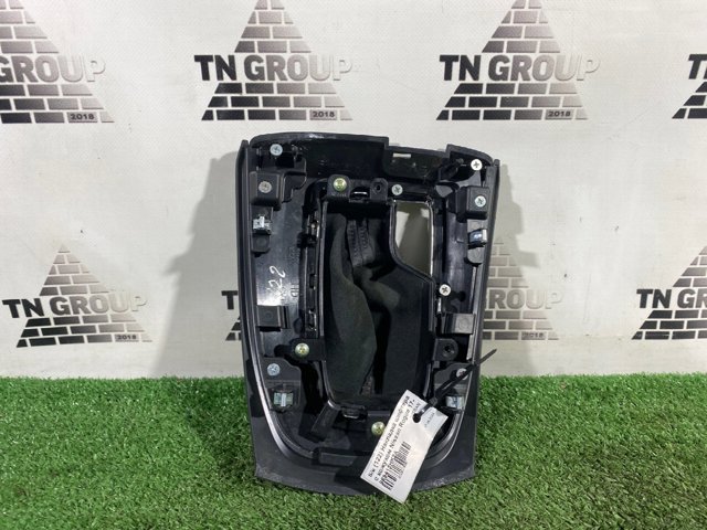 Облицовка рычага переключения передач АКПП 969415HK2A NISSAN