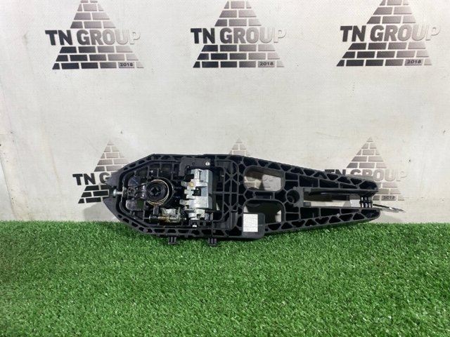 FORD ES7Z5426685T Держатель наружной ручки двери передней левой в наличии Каменское