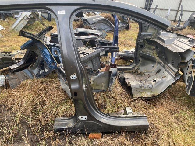 FORD FT4Z5824300A Стойка кузова центральная правая в наличии Сумы