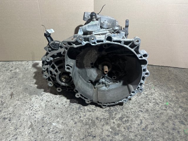 Ручная коробка передач RL106263AA CHRYSLER