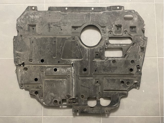 Защита поддона двигателя 5141012105 TOYOTA