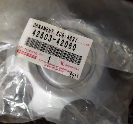 Колпаки на колеса 4260342060 TOYOTA
