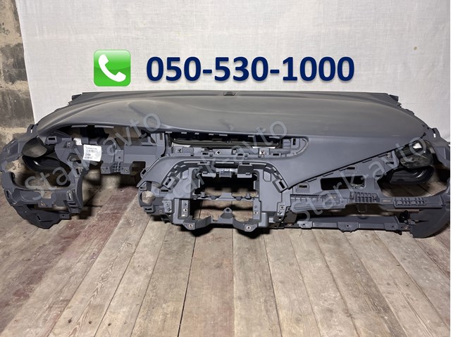 Панель приборная торпеды 42570716 GM