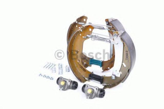 BOSCH 0204114112 Колодки тормозные задние барабанные, в сборе с цилиндрами, комплект в наличии Львов