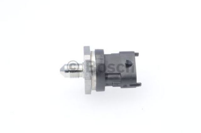 Датчик давления топлива 0261545038 BOSCH