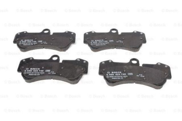 Колодки тормозные передние дисковые 0986424740 BOSCH