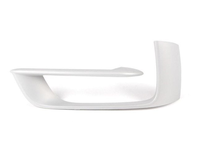 Молдинг решетки переднего бампера, левый 51117308043 BMW