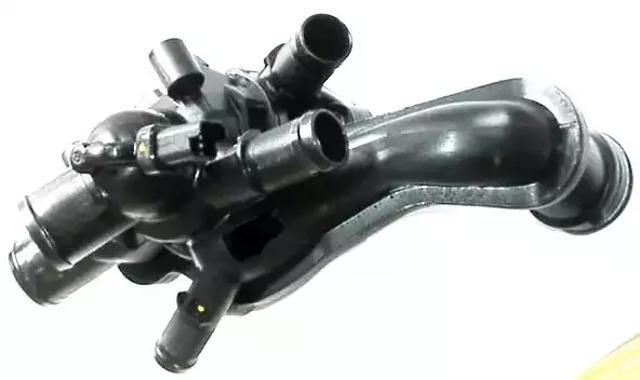 Корпус термостата в сборе 678105K MOTORAD