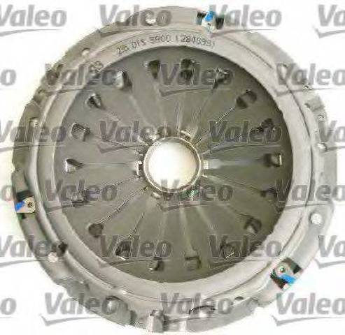 Комплект сцепления (диск, корзина, подшипник) 826567 VALEO