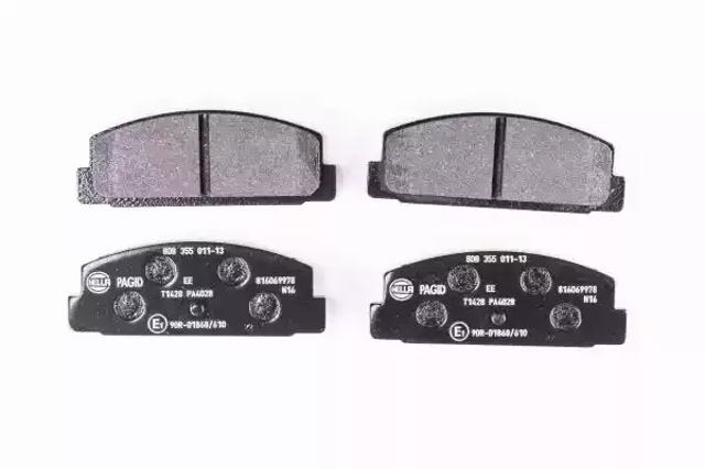 Комплект задних колодок 8DB355011131 HELLA