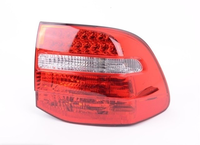 Фонари задние 95563148811 PORSCHE