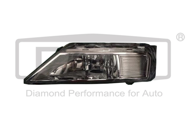 Противотуманка правая 99411790602 DIAMOND