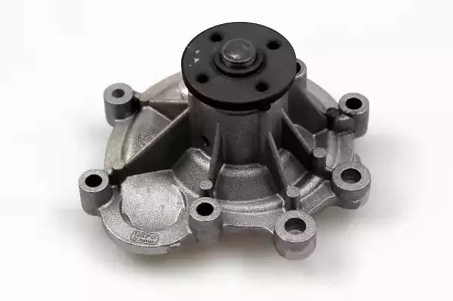 Насос водяной Mercedes C