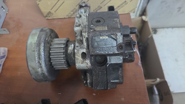Насос топливный высокого давления 059130755E VAG