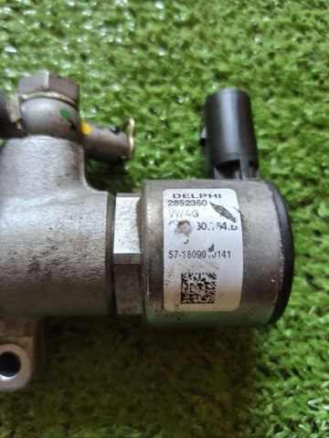 Регулятор давления топлива 04L130764B VAG