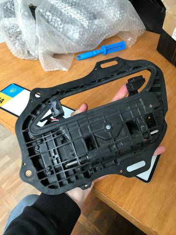 TESLA 1135722S0A Ручка двери задней наружная левая в наличии Житомир