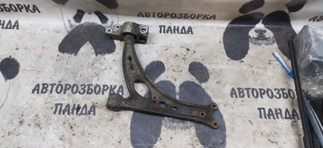 Рычаг передний нижний левый 1K0407153G VAG