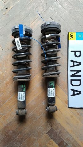 Цилиндр подвески 33526796317 BMW