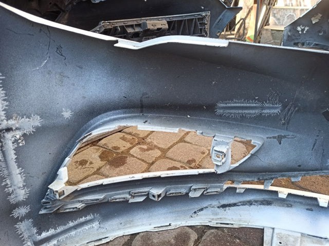 OPEL 39052730 Передний бампер в наличии Винница