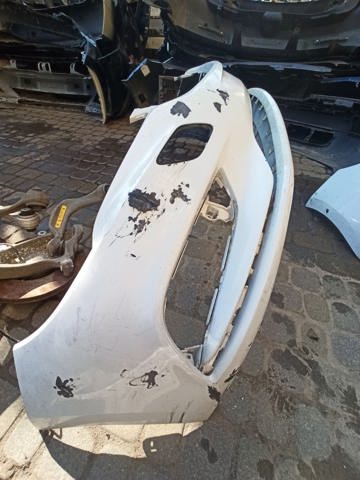 Бампер на авто Опель Астра K