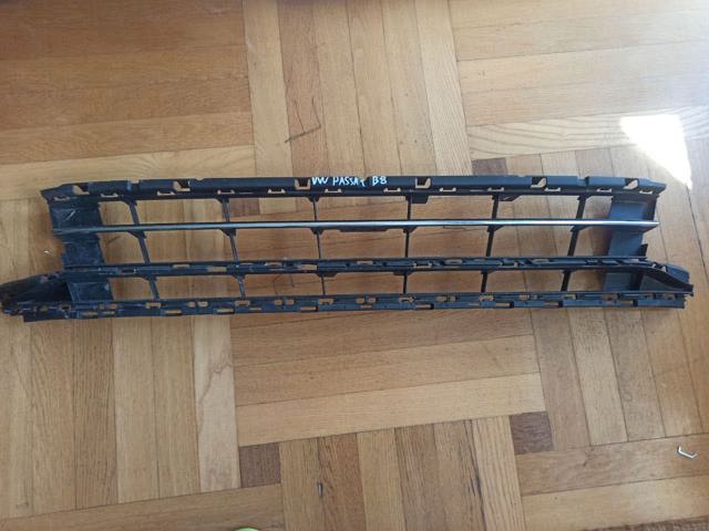 3C0853677 VAG Решетка бампера купить в Полтава