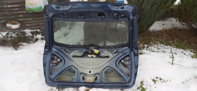 Задняя дверь 41007275066 BMW