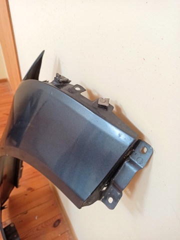 Переднее правое крыло Audi A8 D3