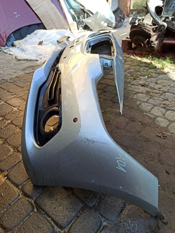 Передний бампер 51117445106 BMW