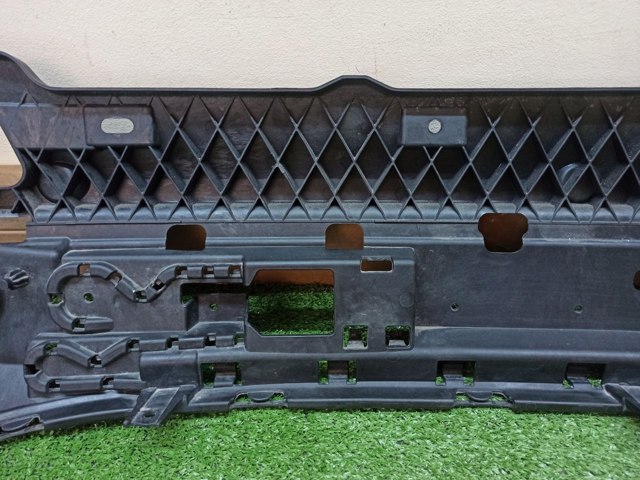 BMW 51127357142 Кронштейн бампера заднего центральный в наличии Ровно