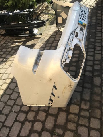 Задний бампер 51128745431 BMW