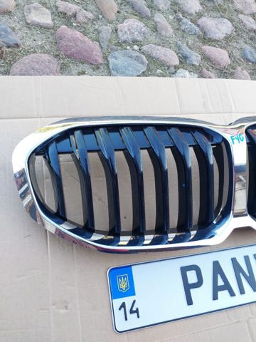 Облицовка радиатора 51137450957 BMW