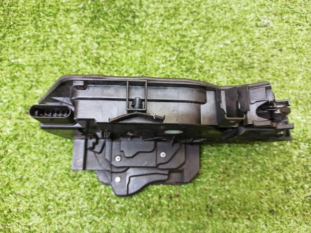 51217445044 BMW Замок двери передней правой купить в Ужгород