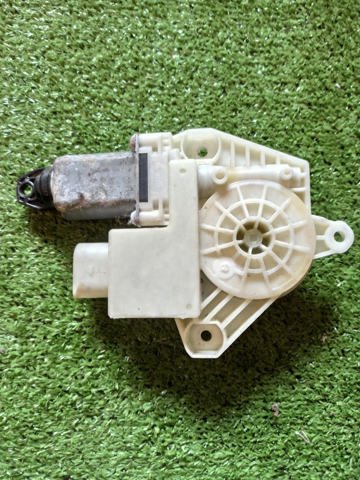 Привод электростеклоподъемника задний 51357455083 BMW