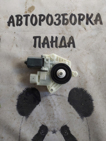 Мотор стеклоподъемника двери задней, правой 51357455084 BMW