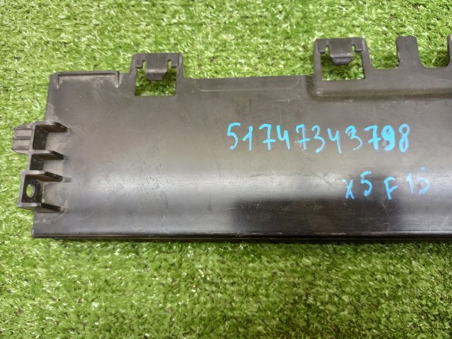51747343798 BMW Дефлектор радиатора купить в Николаев