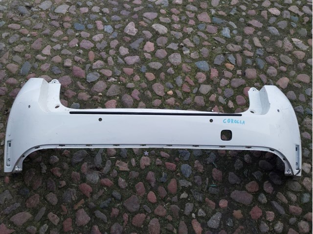 Бампер задний 5215902C80 TOYOTA