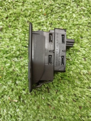 BMW 61316945874 Кнопка стеклоподъемника передняя в наличии Винница