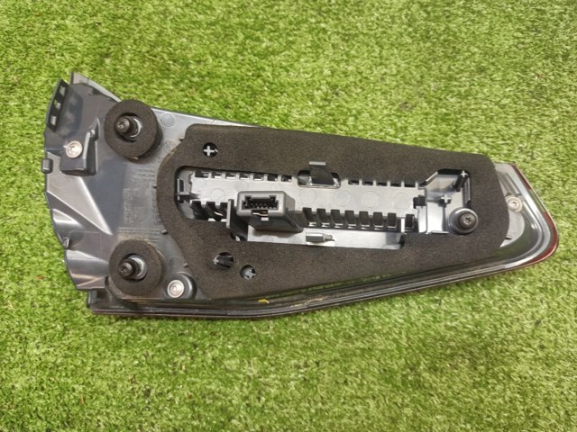 63217376486 BMW Фонарь задний правый внутренний купить в Киев